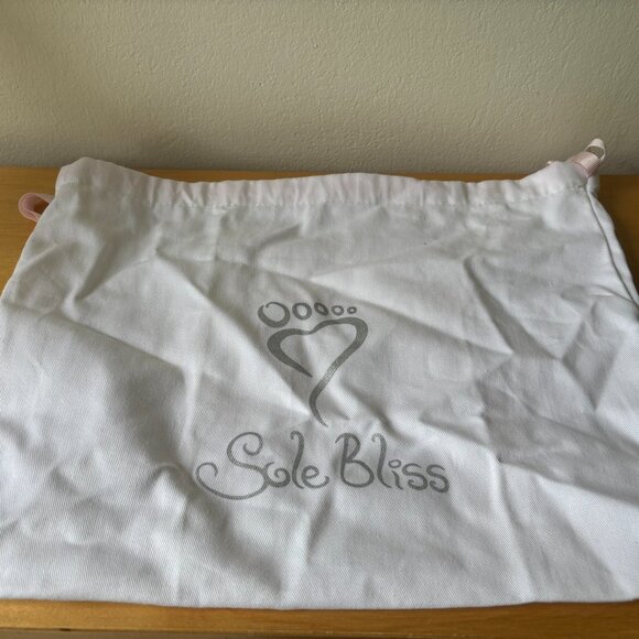 Sole Bliss Audrey Slingback Suede Pumps Mid Heel - Picture 5 of 5